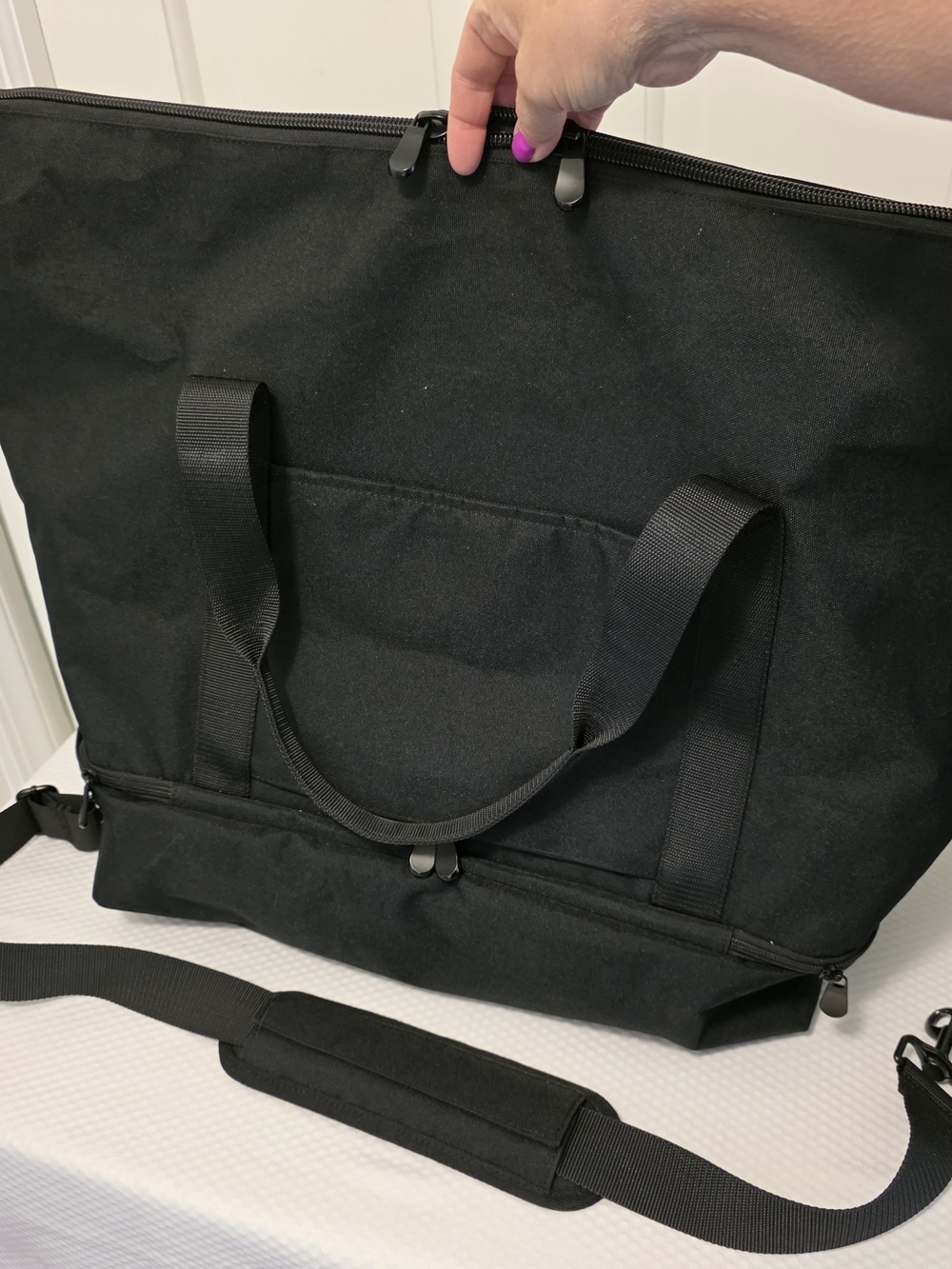 EC Lo & Sons Catalina Deluxe Large Black Weekender Tote W/Detachable Strap - Picture 15 of 15